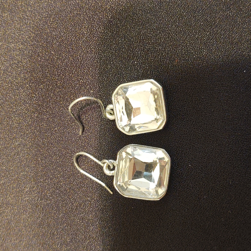 Chloe + Isabel Earrings